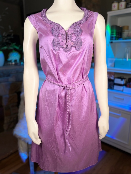 Calypso St. Barth Dresses & Skirts - Calypso St. Barth Lilac 100% Silk Cap Sleeve Frog Clasp Front Belted Dress, Sz S